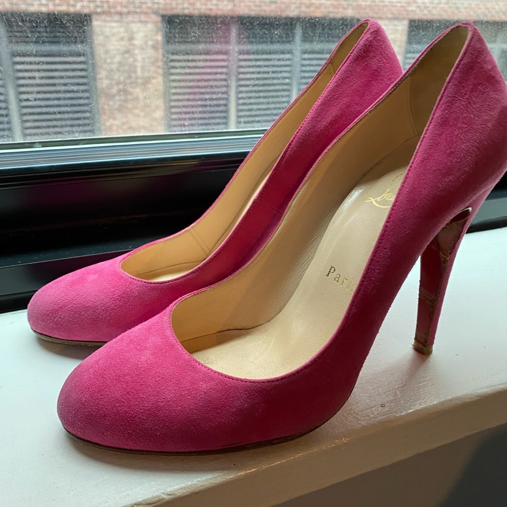HOT PINK SUEDE CHRISTIAN LOUBOUTIN PUMPS - SIZE 39